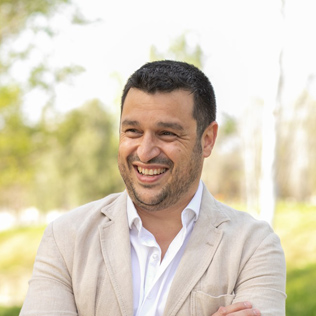 Carlos Pardo, equipo comercial